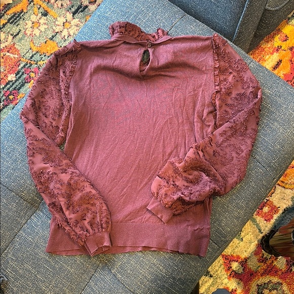 Lace Sleeve Maroon Top - Picture 4 of 4